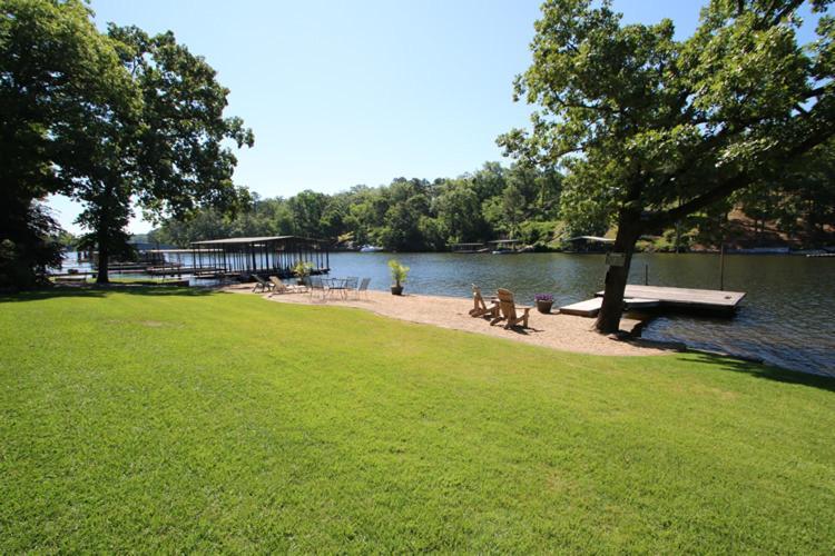 Edgewater Resort Cottage #1 Hot Springs Exterior photo