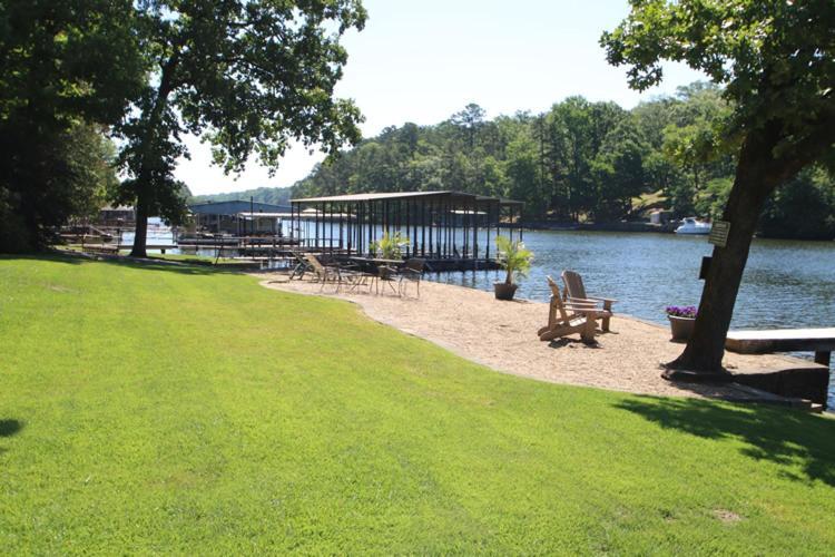 Edgewater Resort Cottage #1 Hot Springs Exterior photo
